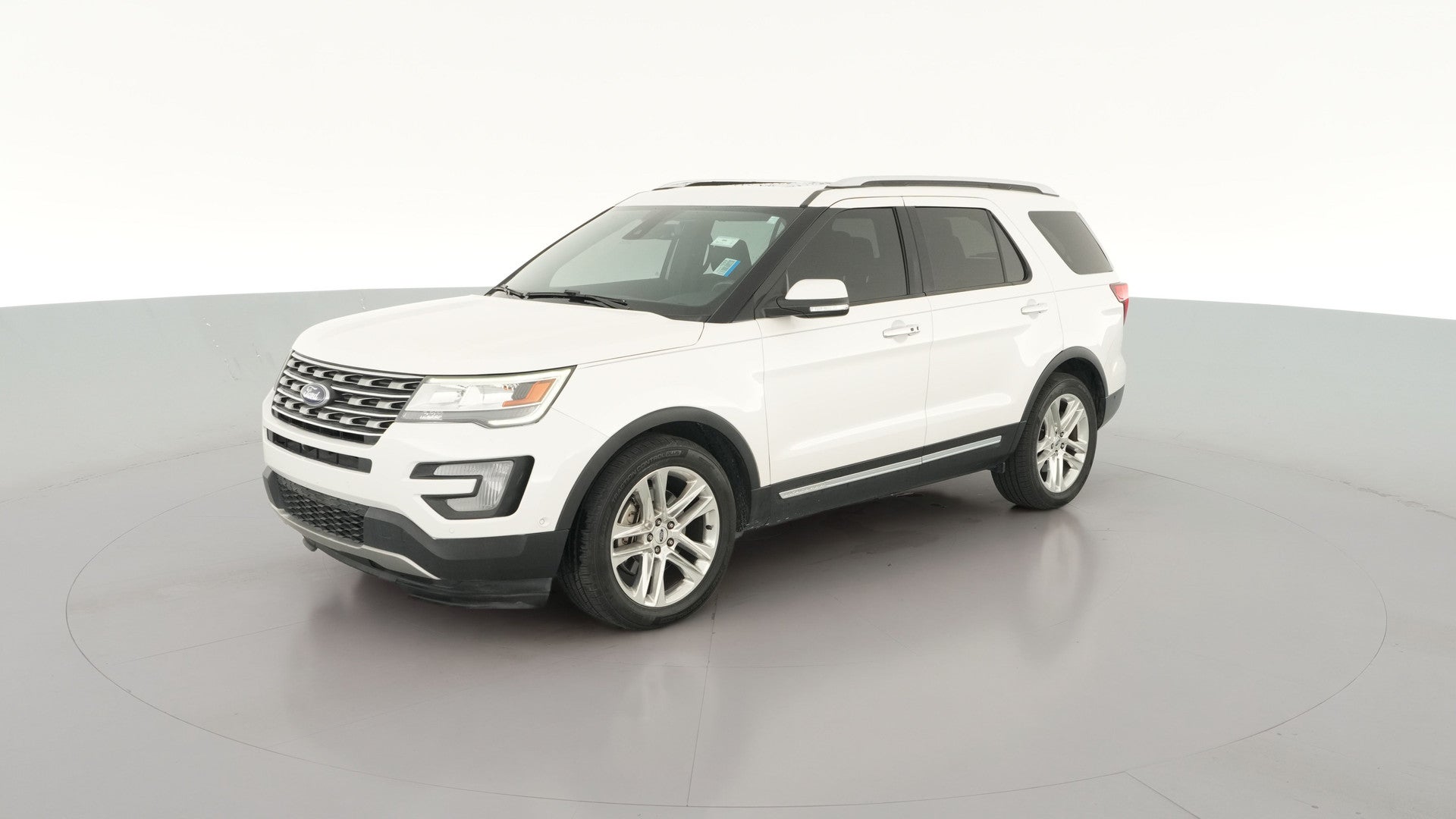 2017 Ford Explorer vehicle photo
