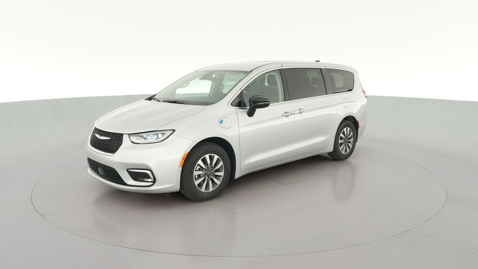 2024 Chrysler Pacifica Hybrid vehicle photo