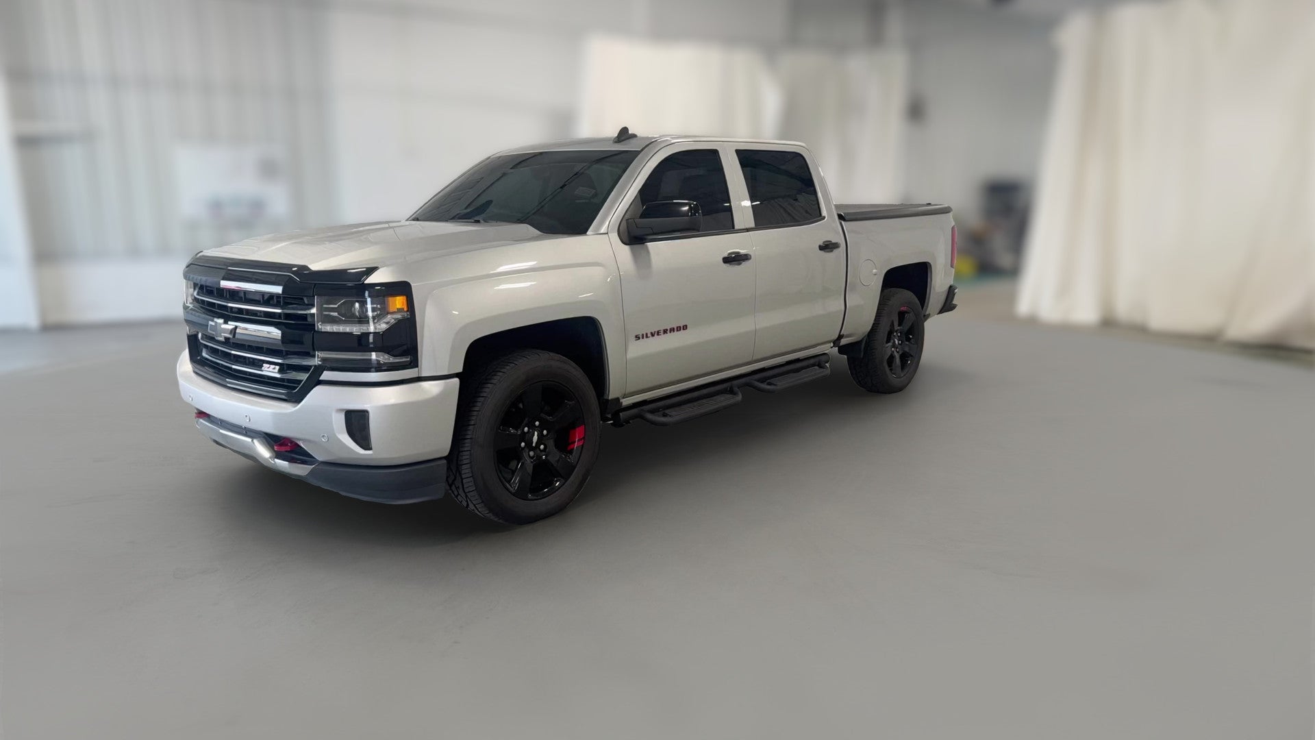 2017 Chevrolet Silverado 1500 Crew Cab vehicle photo