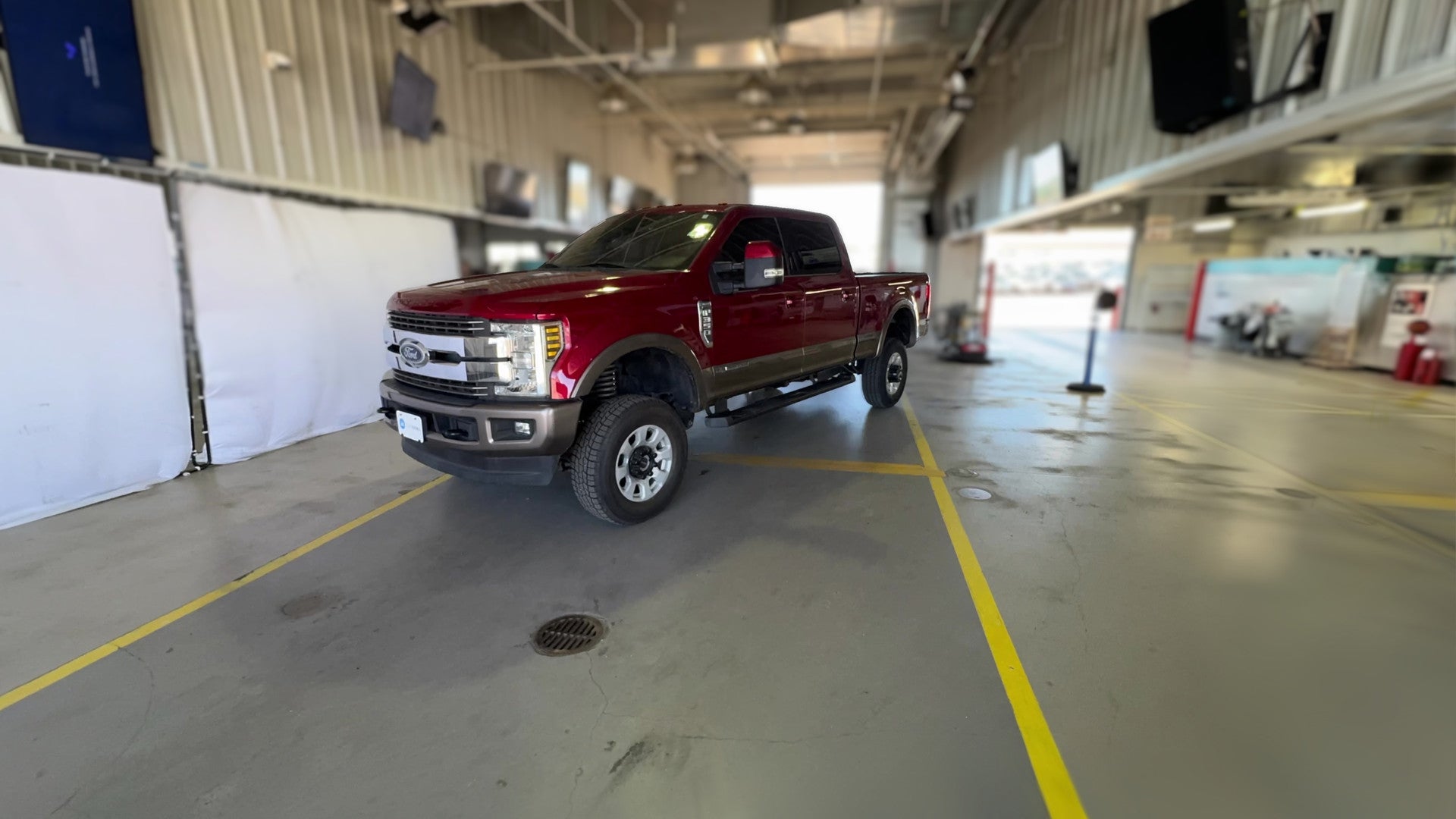 2019 Ford F350 Super Duty Crew Cab vehicle photo