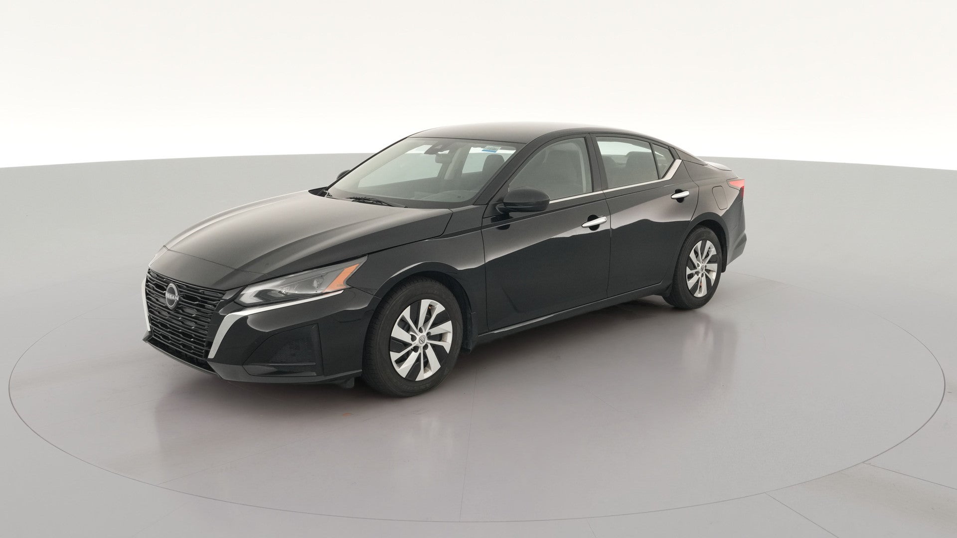 2024 Nissan Altima vehicle photo