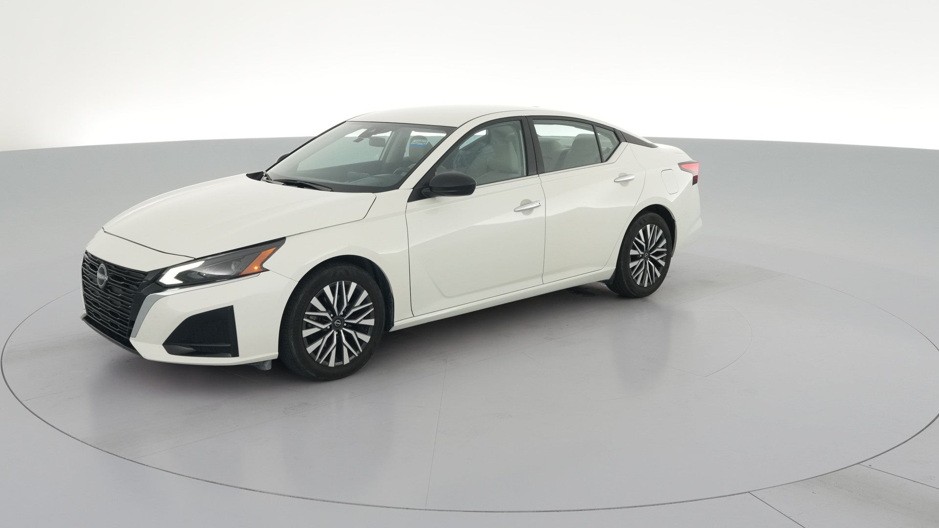 2025 Nissan Altima vehicle photo