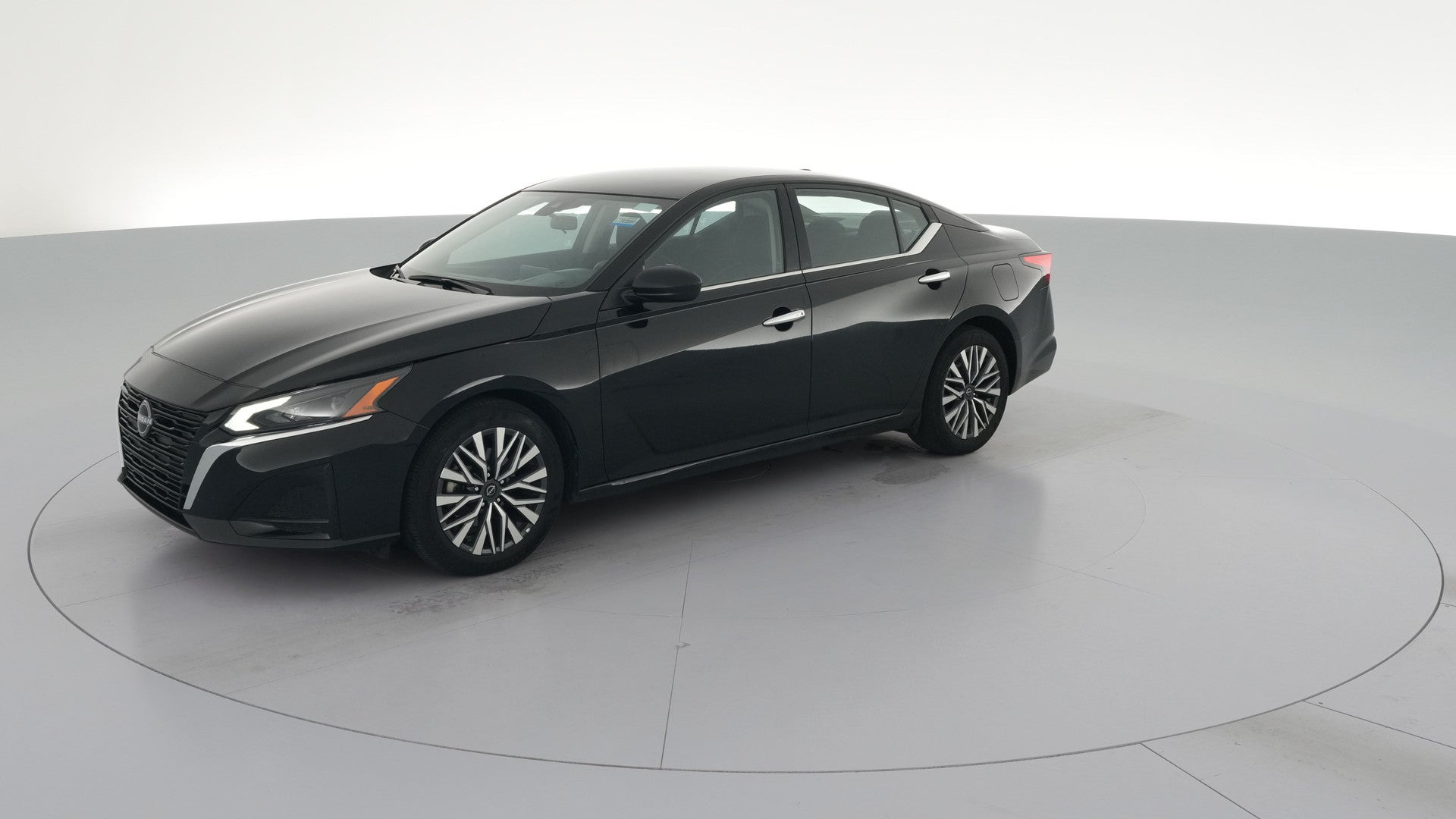 2025 Nissan Altima vehicle photo