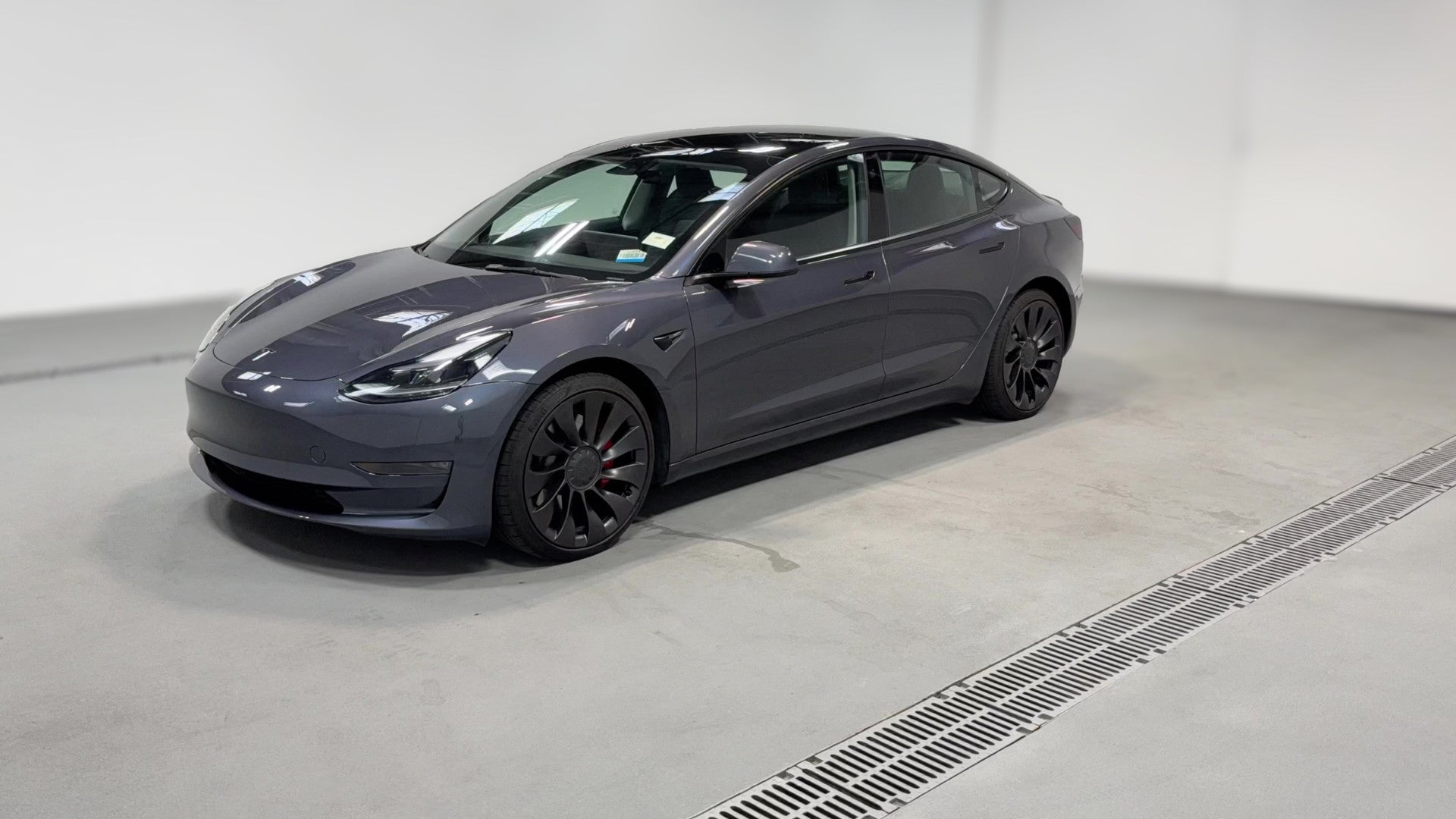 2023 Tesla Model 3 vehicle photo