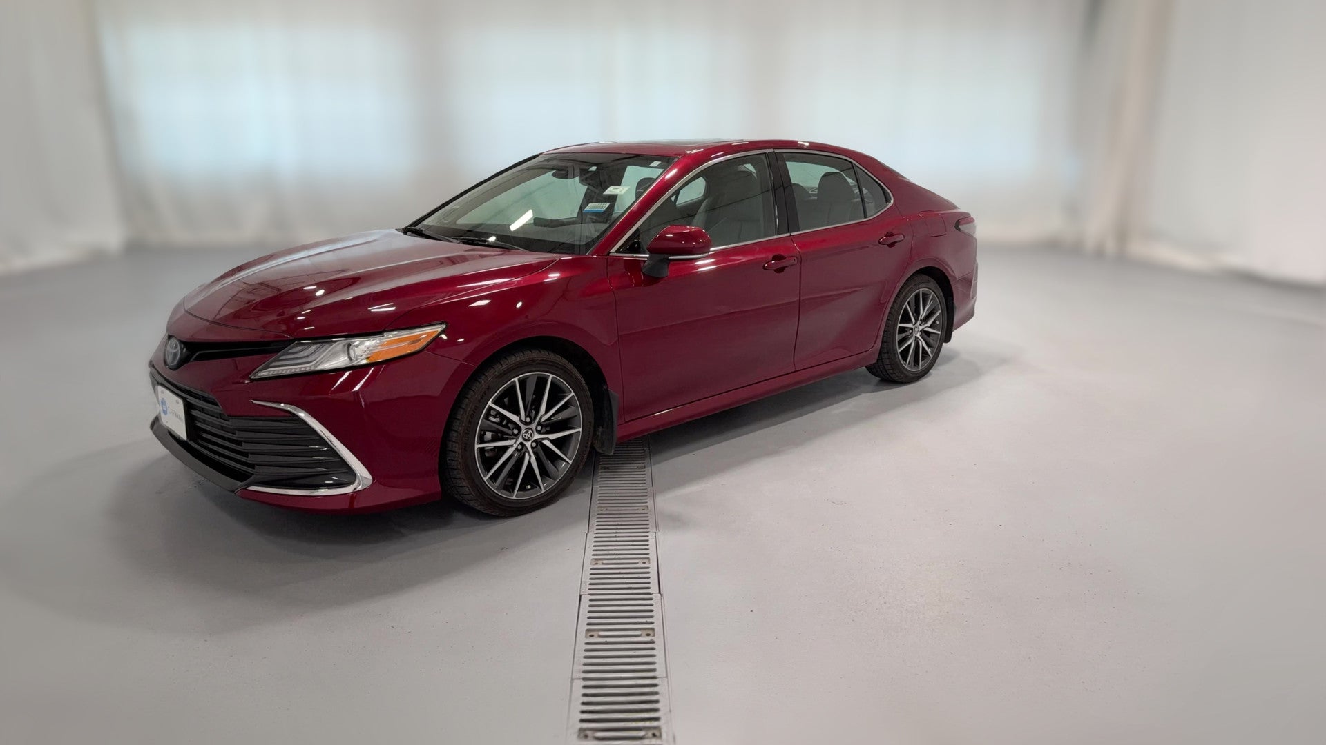 2022 Toyota Camry Hybrid vehicle photo