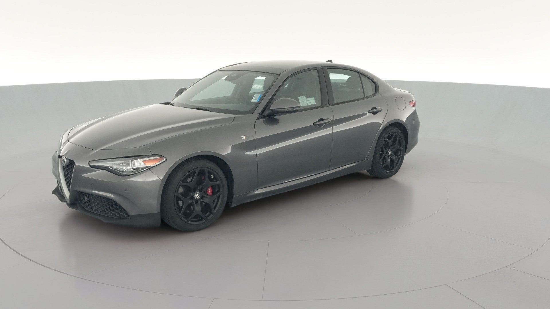 2022 Alfa Romeo Giulia vehicle photo
