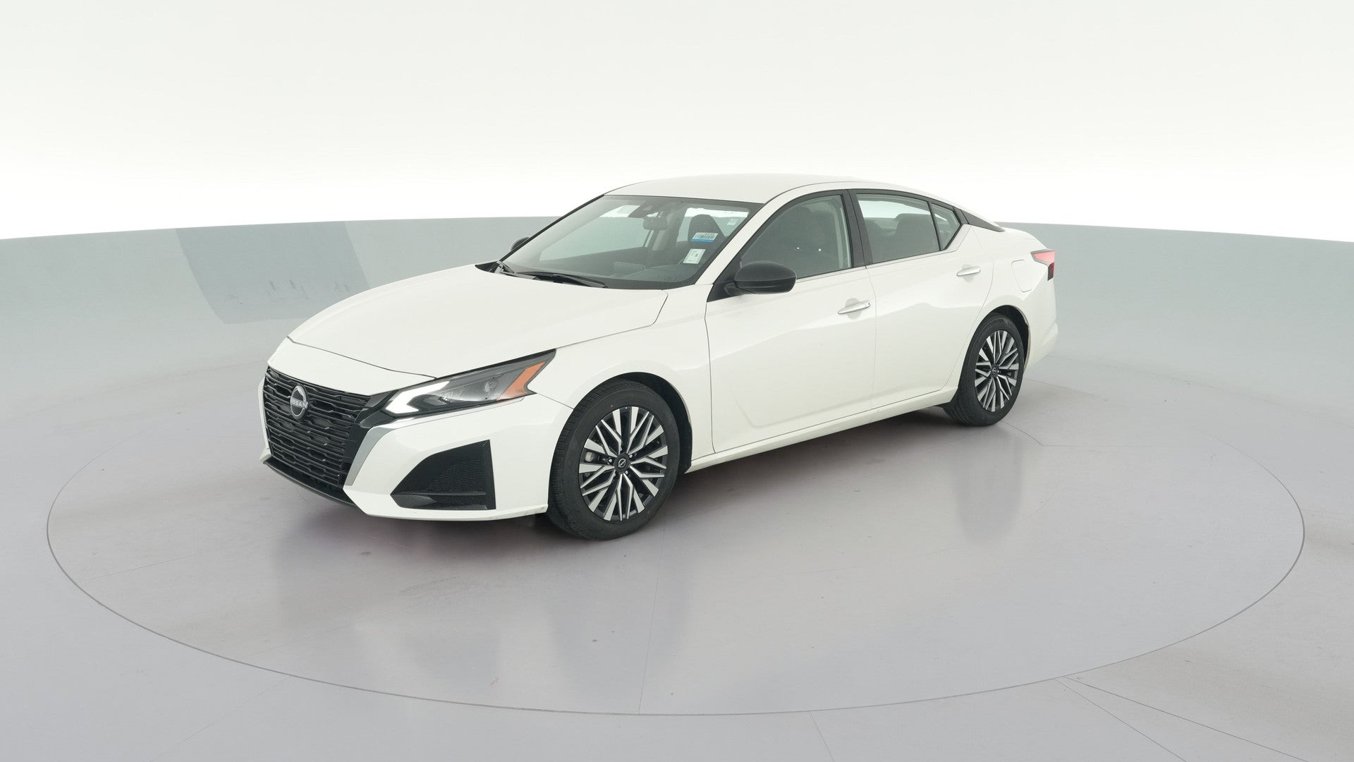 2025 Nissan Altima vehicle photo
