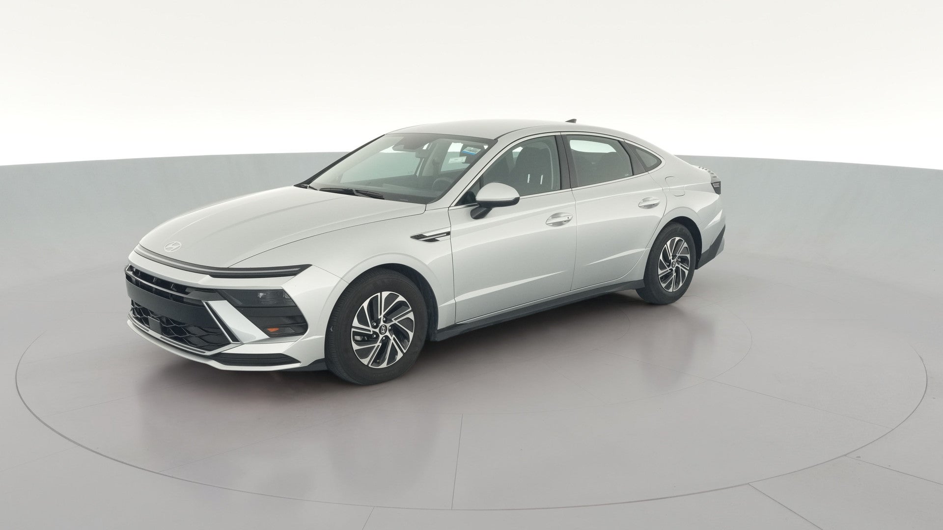 2026 Hyundai Sonata Hybrid vehicle photo
