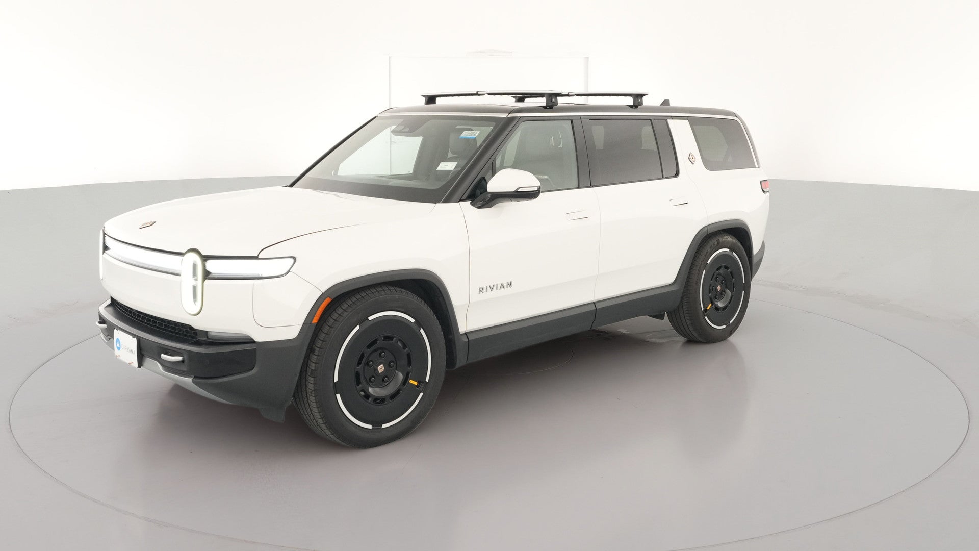 2025 Rivian R1S vehicle photo
