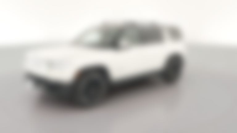 2025 Rivian R1S vehicle photo