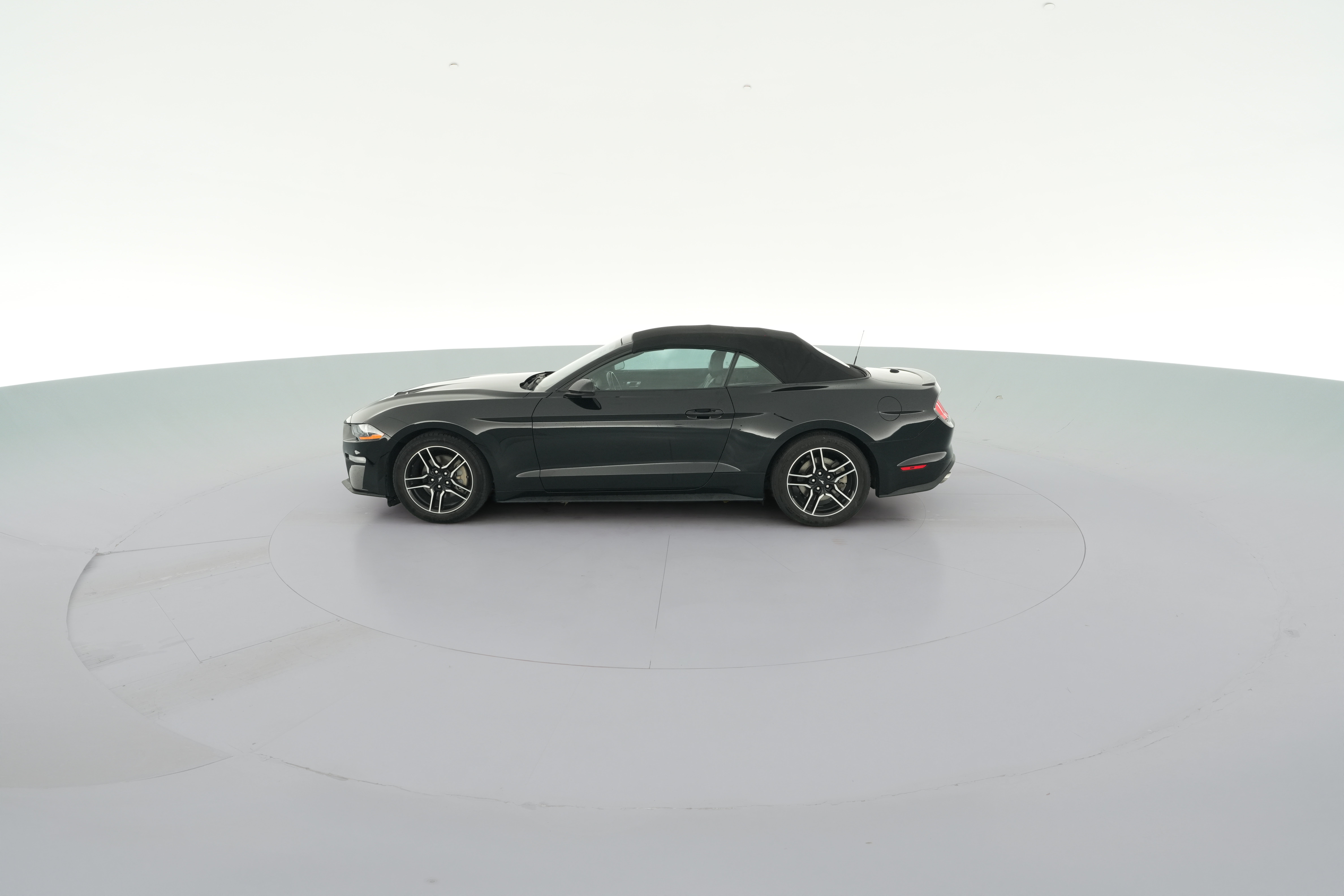 2021 Ford Mustang EcoBoost Premium - Photo 42