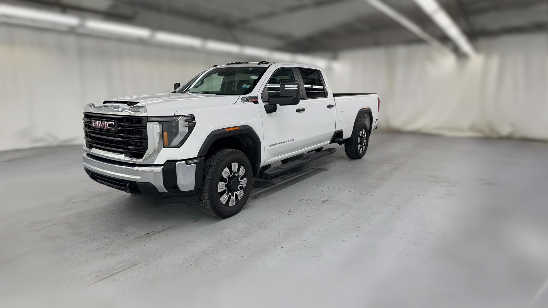 2024 GMC Sierra 2500 HD Crew Cab vehicle photo