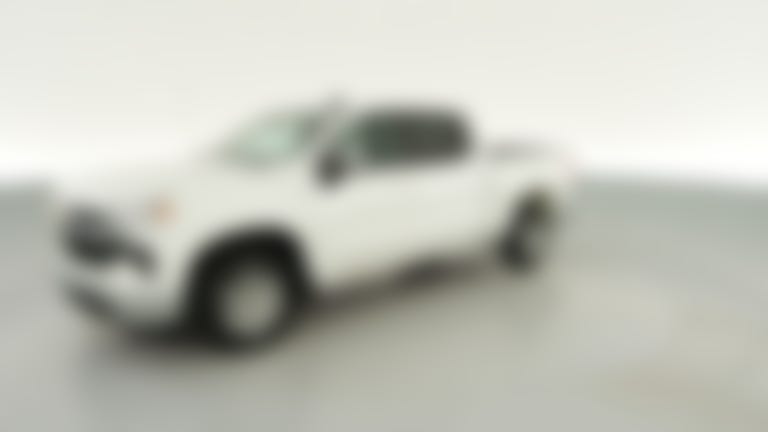 2025 Chevrolet Silverado 1500 Crew Cab vehicle photo