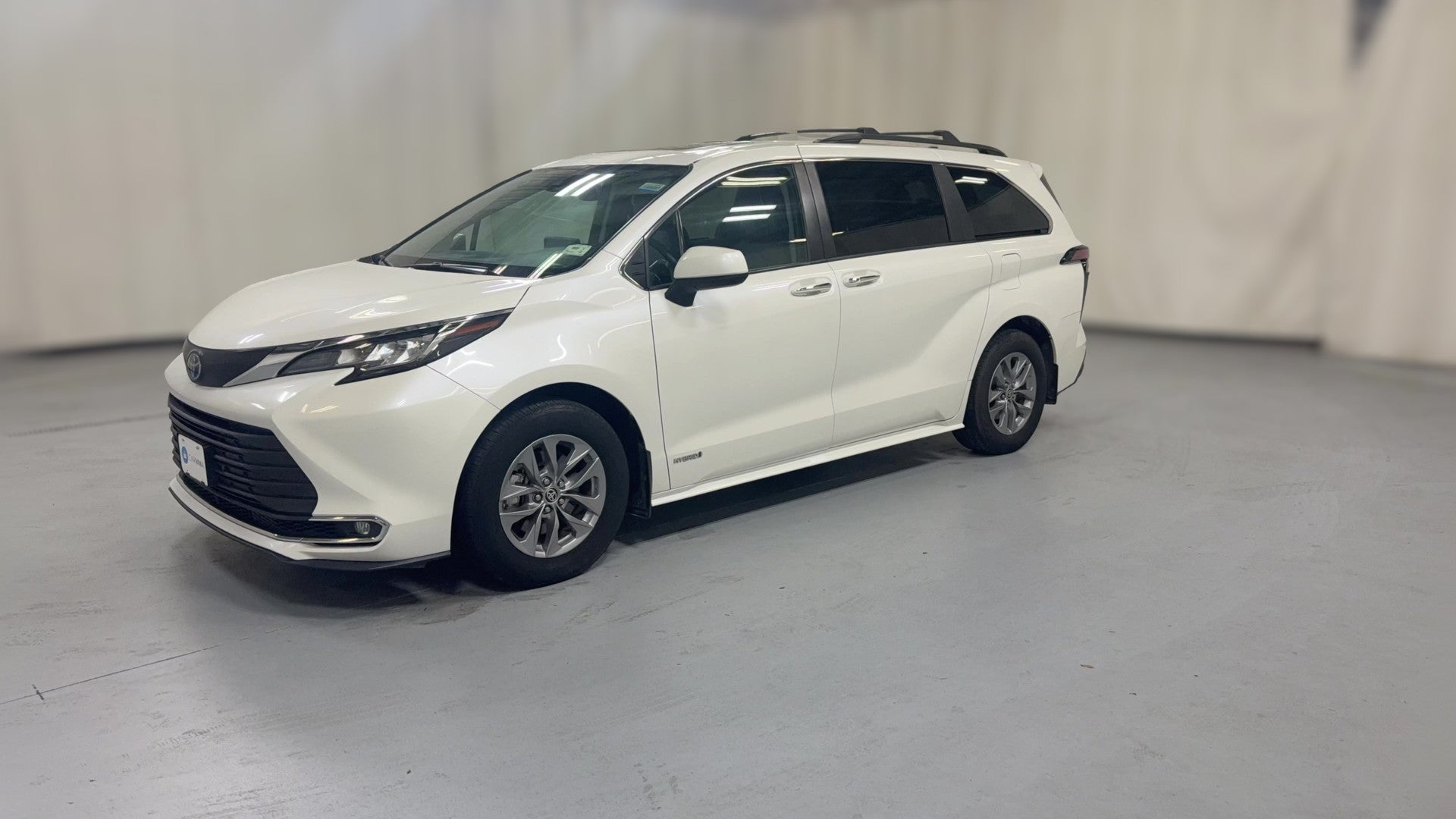 2021 Toyota Sienna vehicle photo