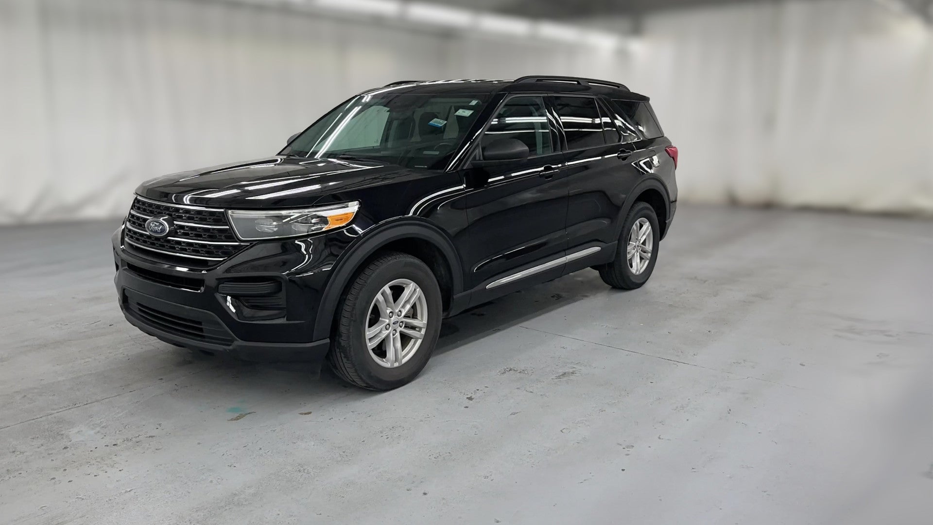 2022 Ford Explorer vehicle photo