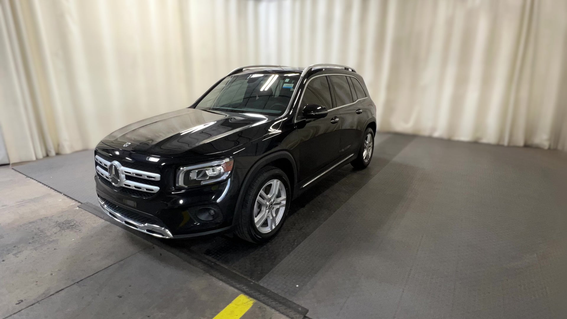 2020 Mercedes-Benz GLB vehicle photo