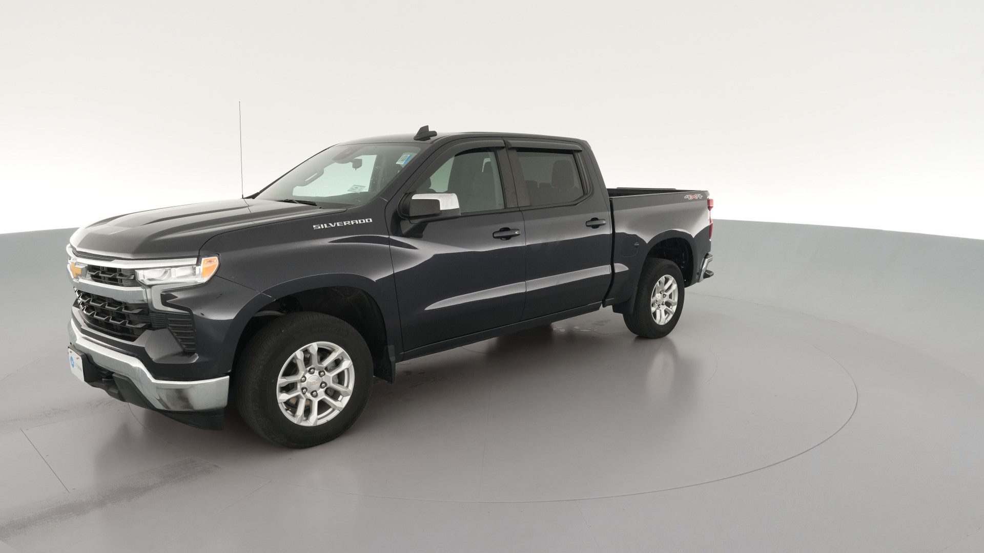 2024 Chevrolet Silverado 1500 Crew Cab vehicle photo