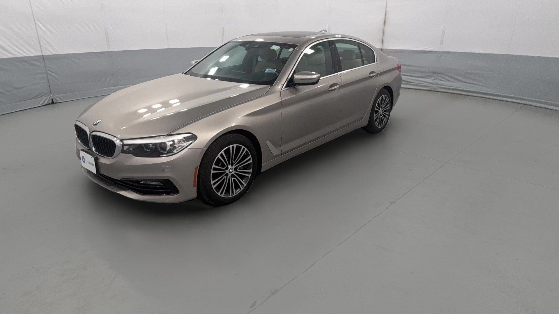 2018 BMW 5 Series vehicle photo