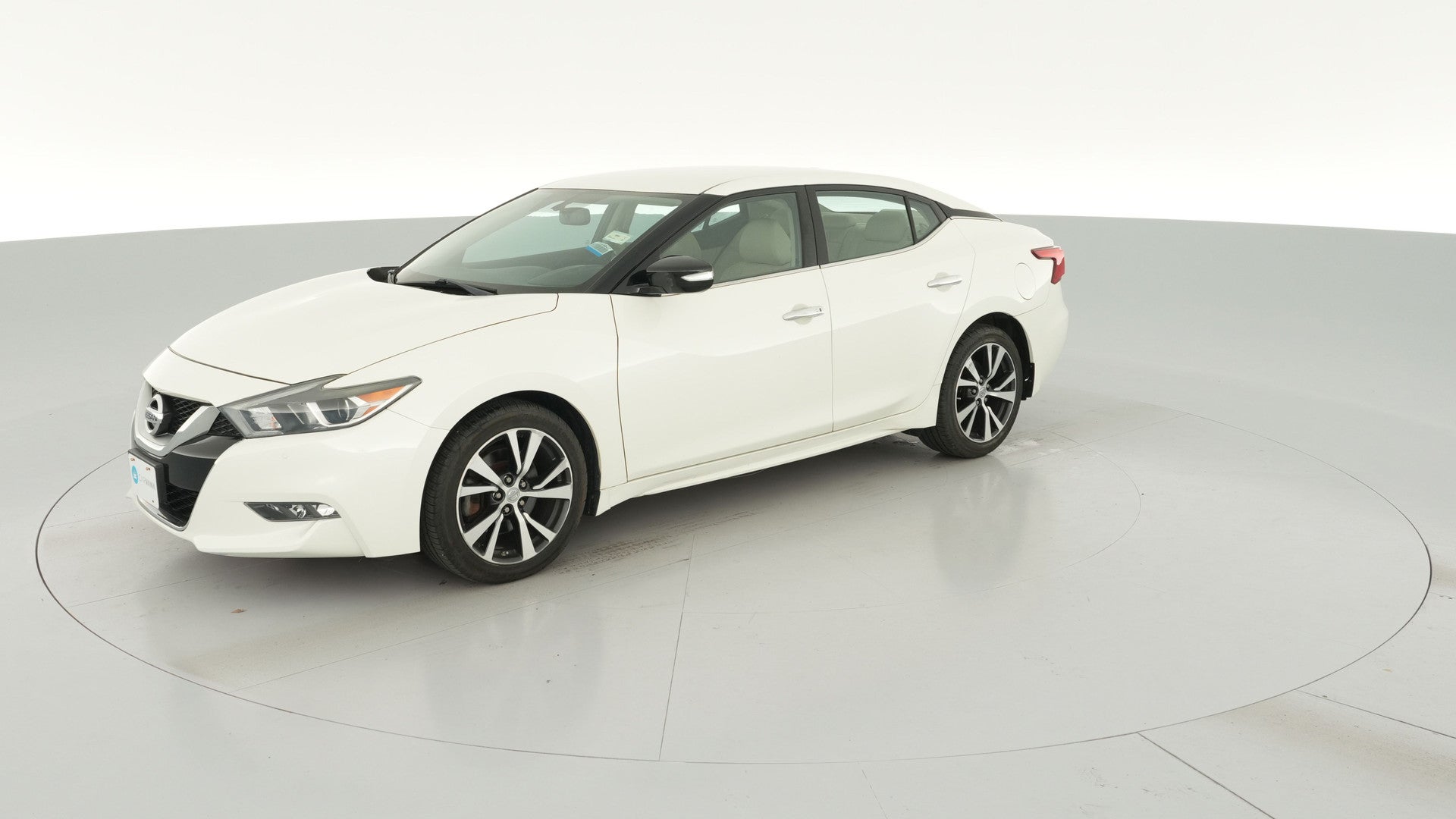 2017 Nissan Maxima vehicle photo