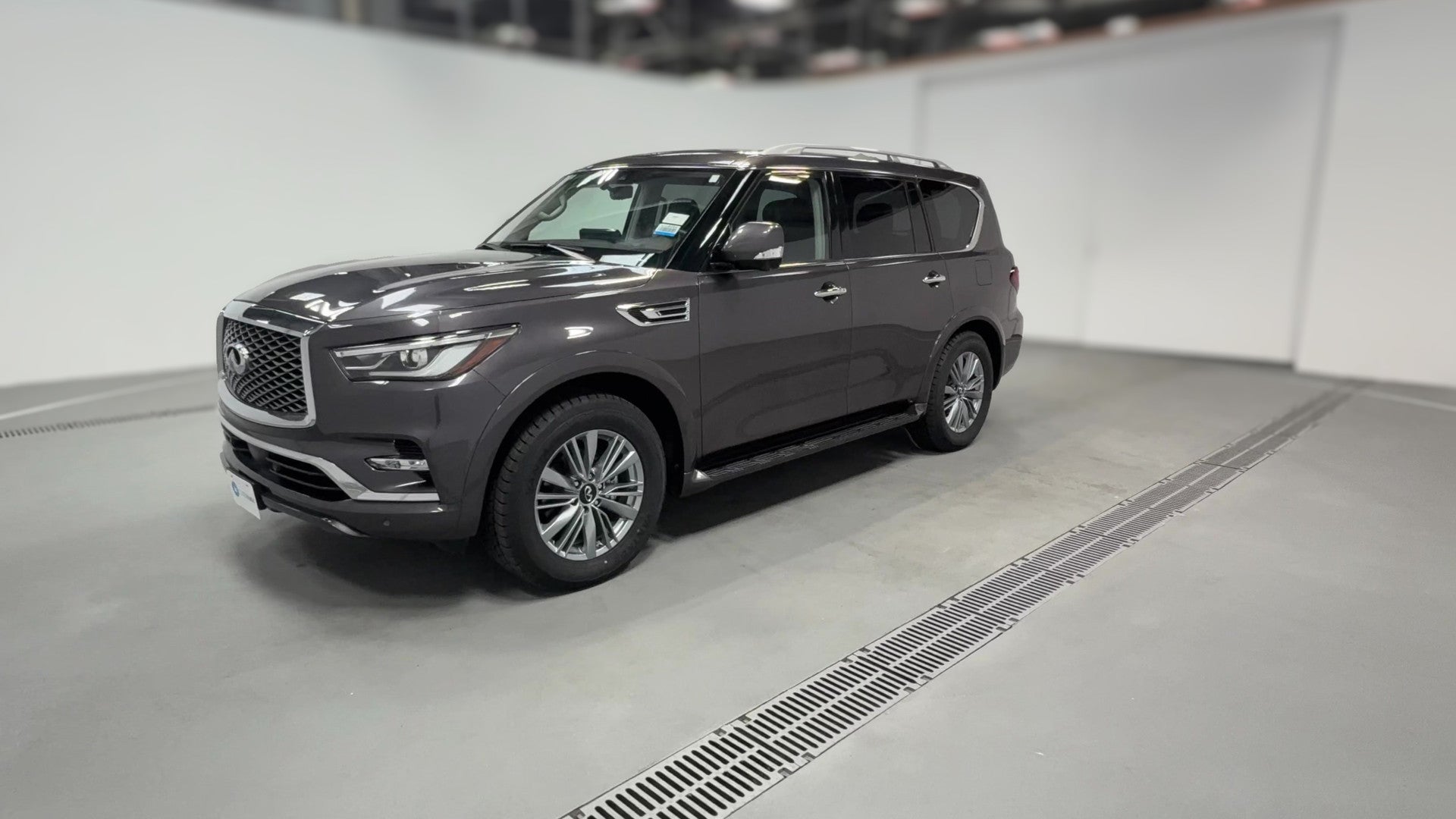 2023 INFINITI QX80 vehicle photo