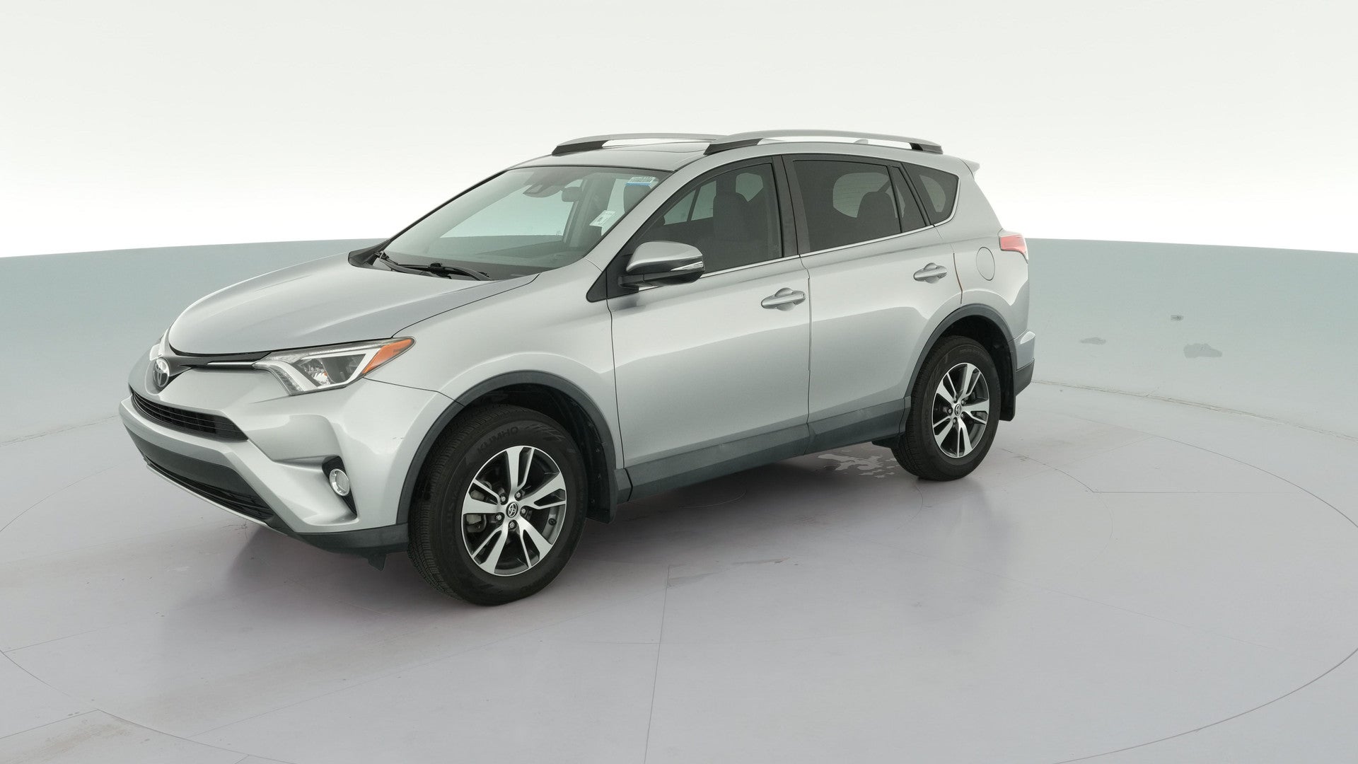 2017 Toyota RAV4 vehicle photo