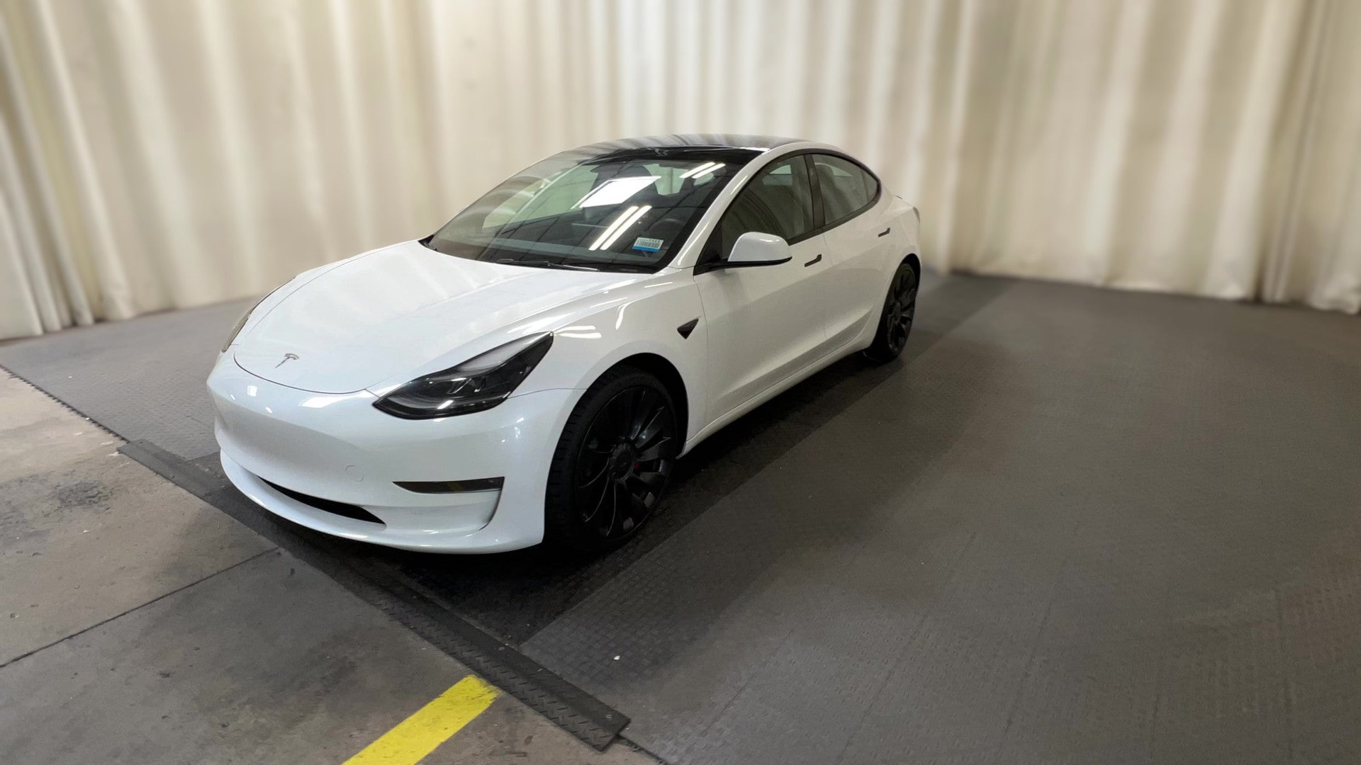 2023 Tesla Model 3 vehicle photo