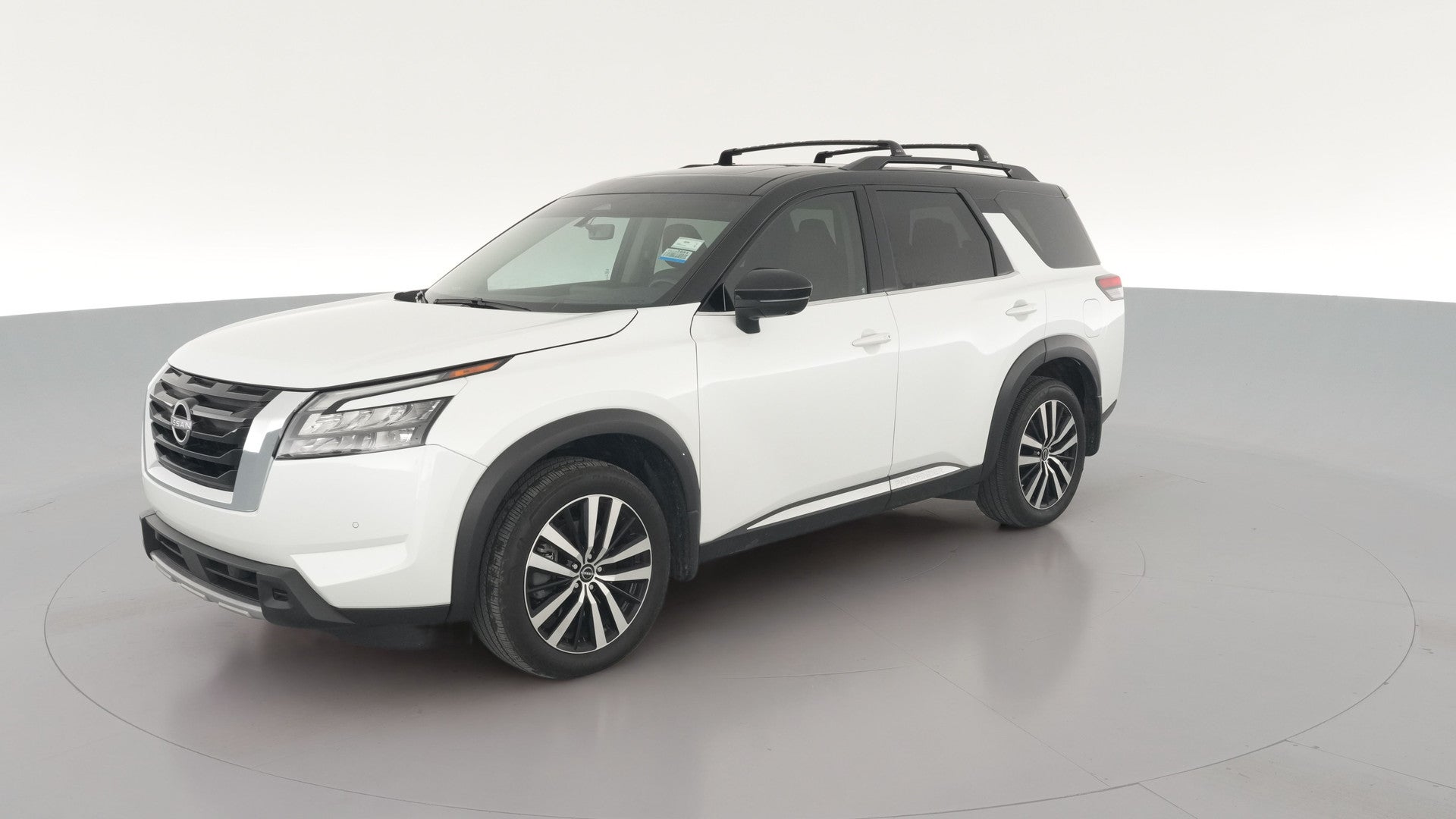 2025 Nissan Pathfinder vehicle photo