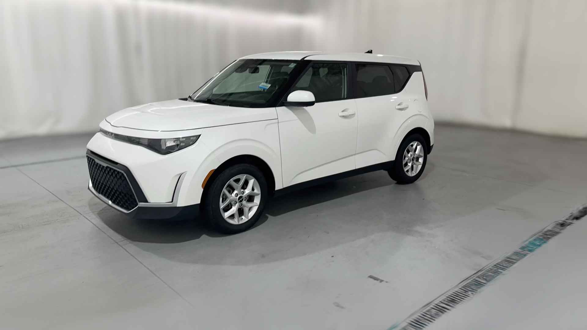 2025 Kia Soul vehicle photo