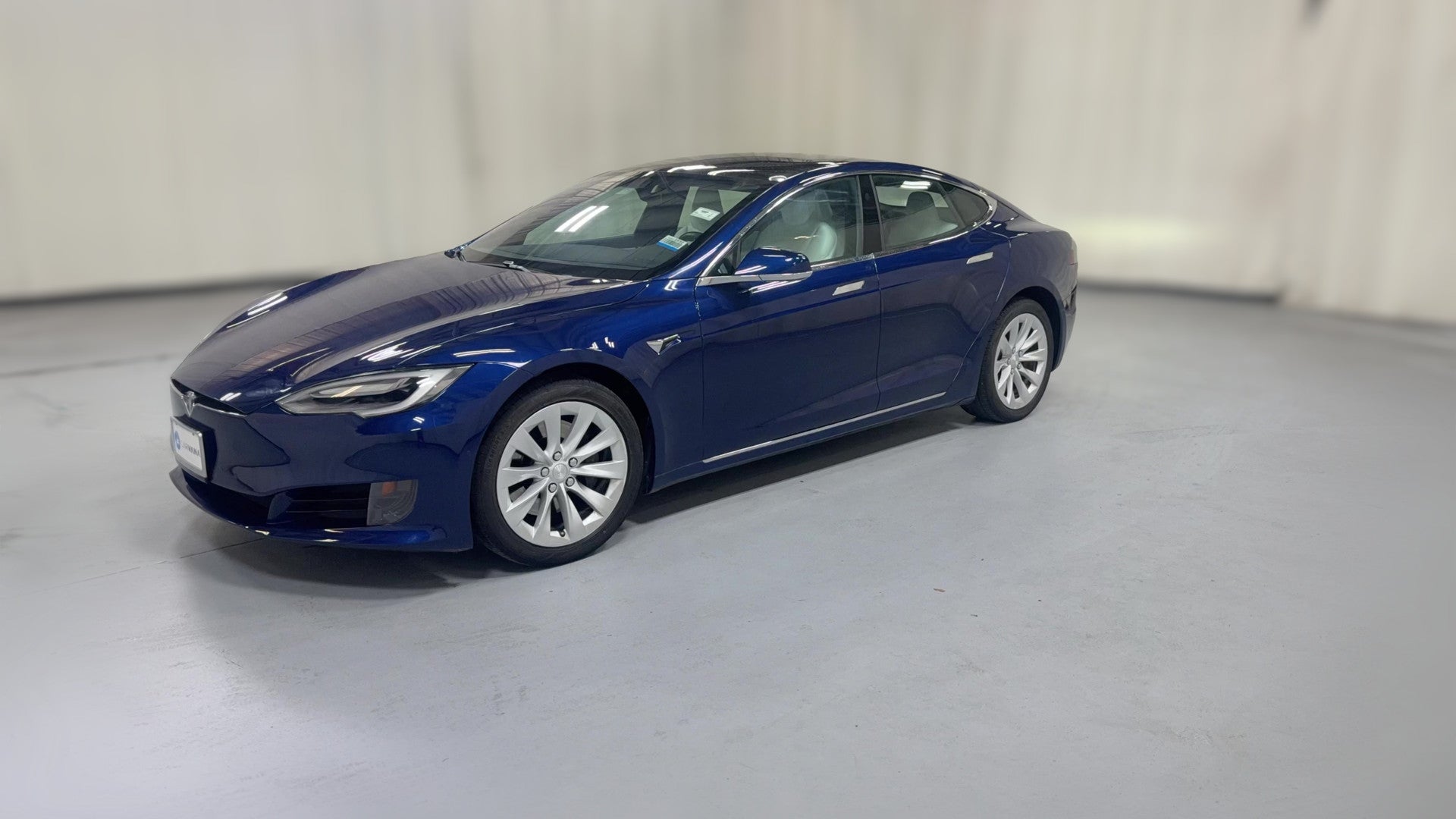 2017 Tesla Model S vehicle photo