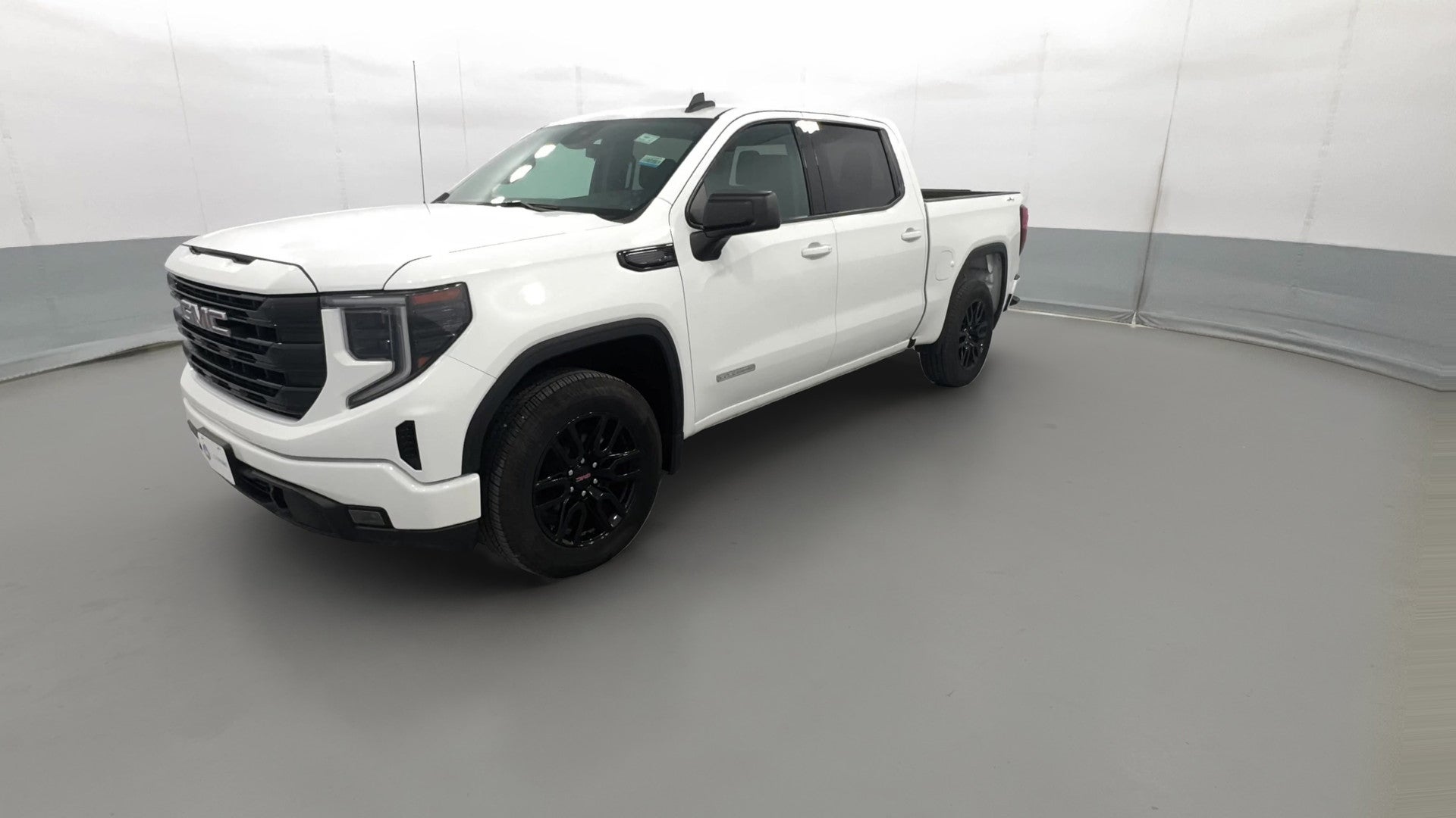2023 GMC Sierra 1500 Crew Cab vehicle photo