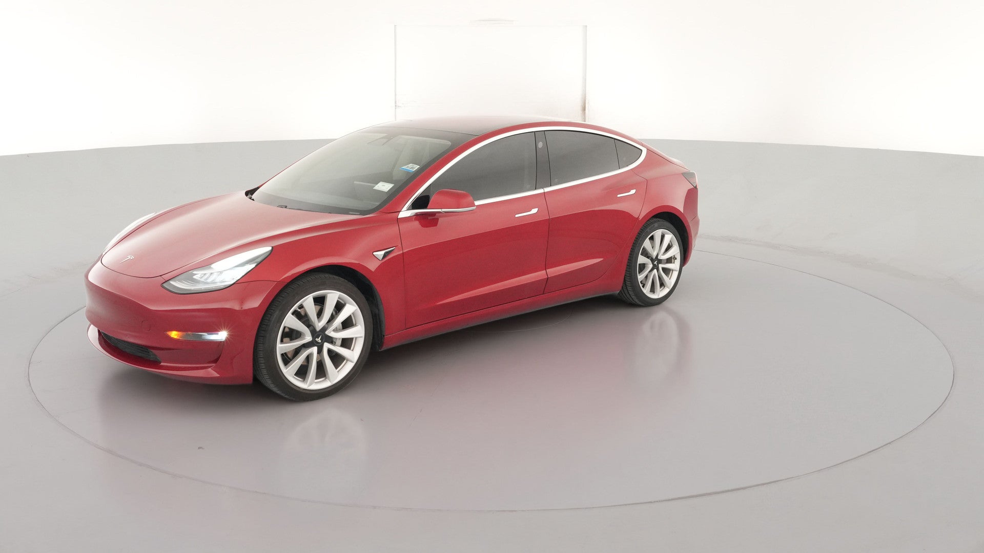 2018 Tesla Model 3 vehicle photo