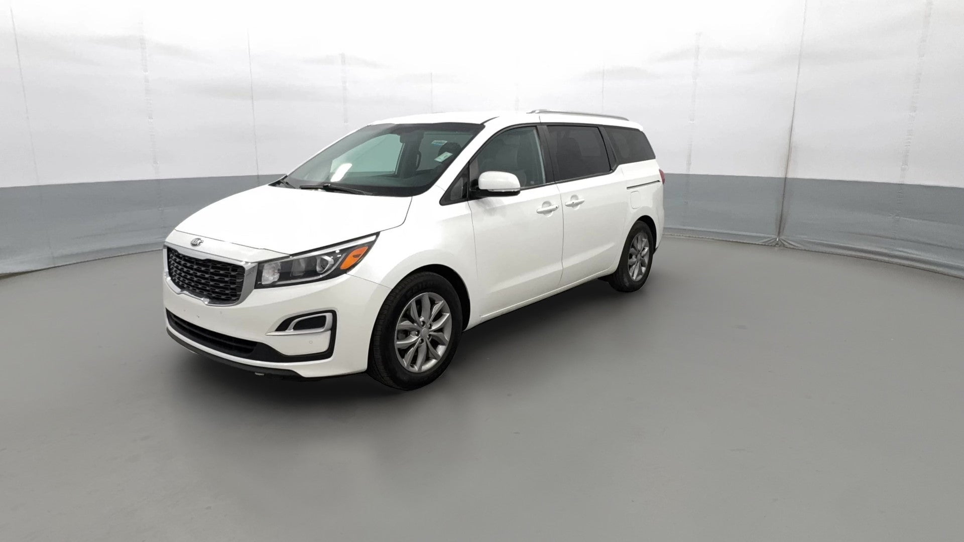 2021 Kia Sedona vehicle photo