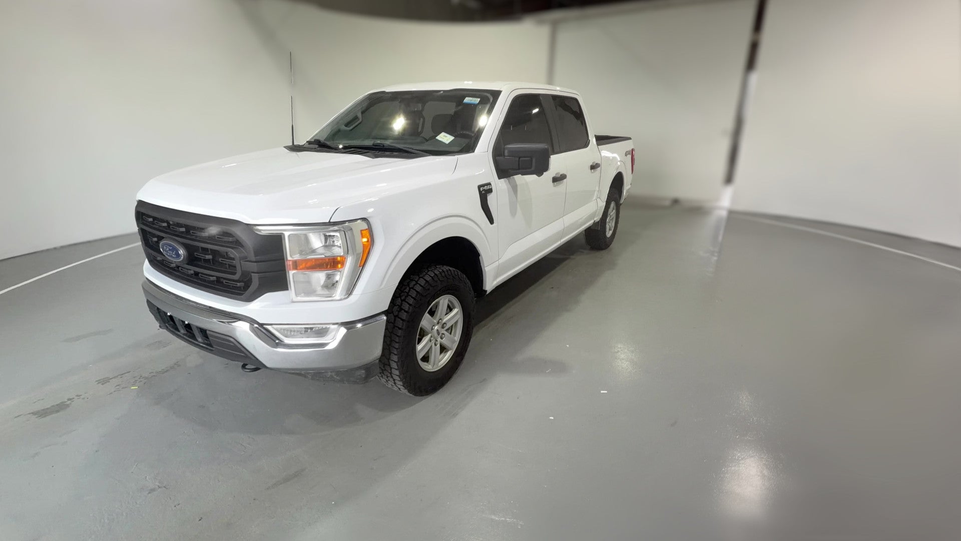 2022 Ford F150 SuperCrew Cab vehicle photo