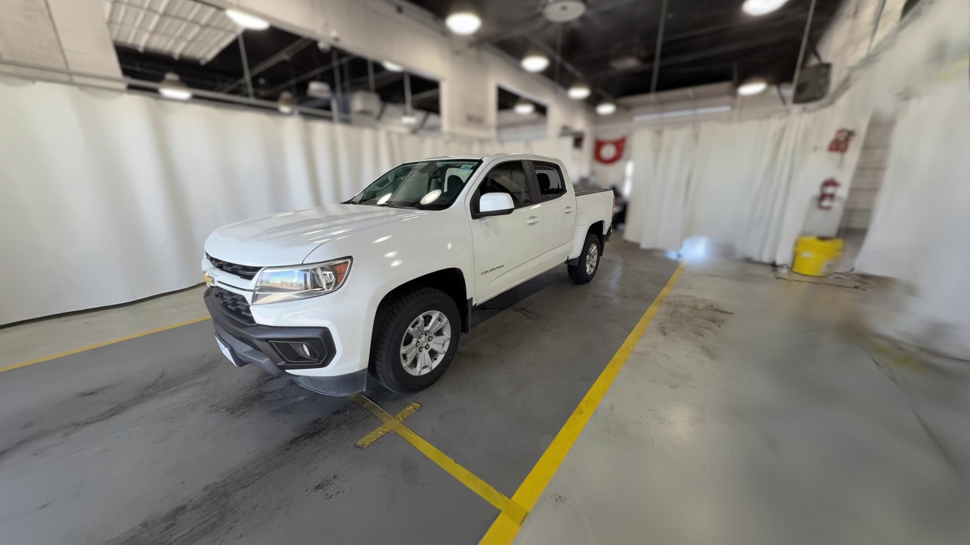 2021 Chevrolet Colorado Crew Cab vehicle photo
