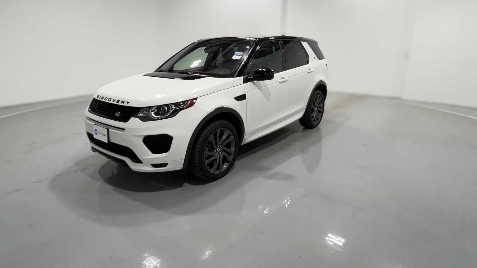2019 Land Rover Discovery Sport vehicle photo