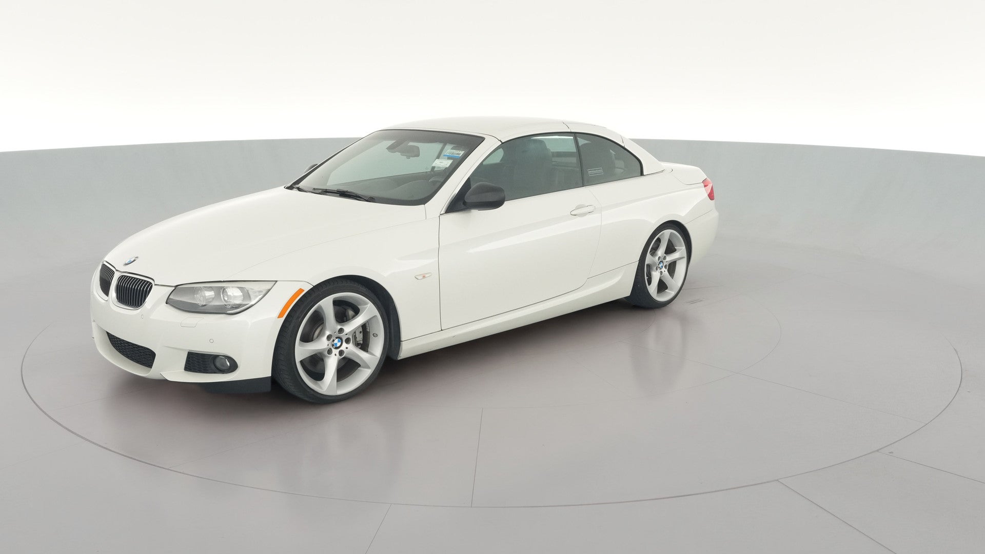 2013 BMW 3 Series vehicle photo