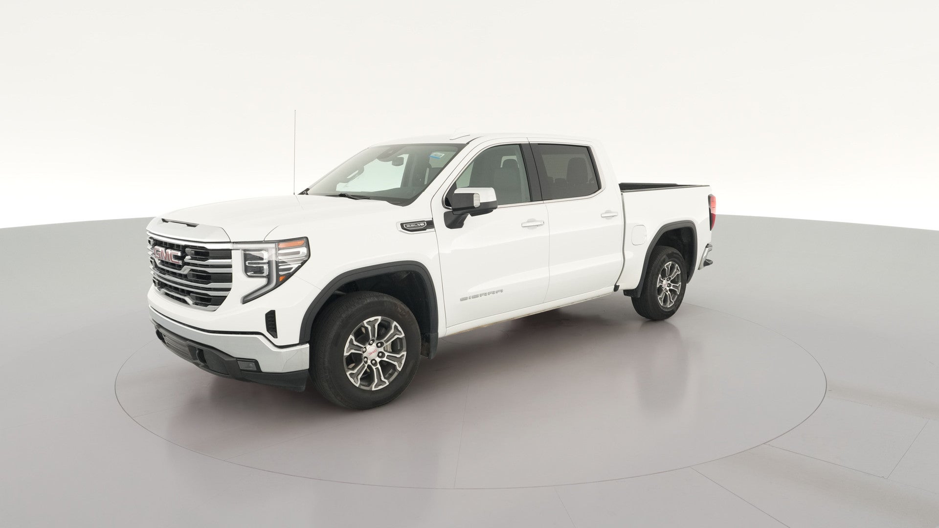 2024 GMC Sierra 1500 Crew Cab vehicle photo