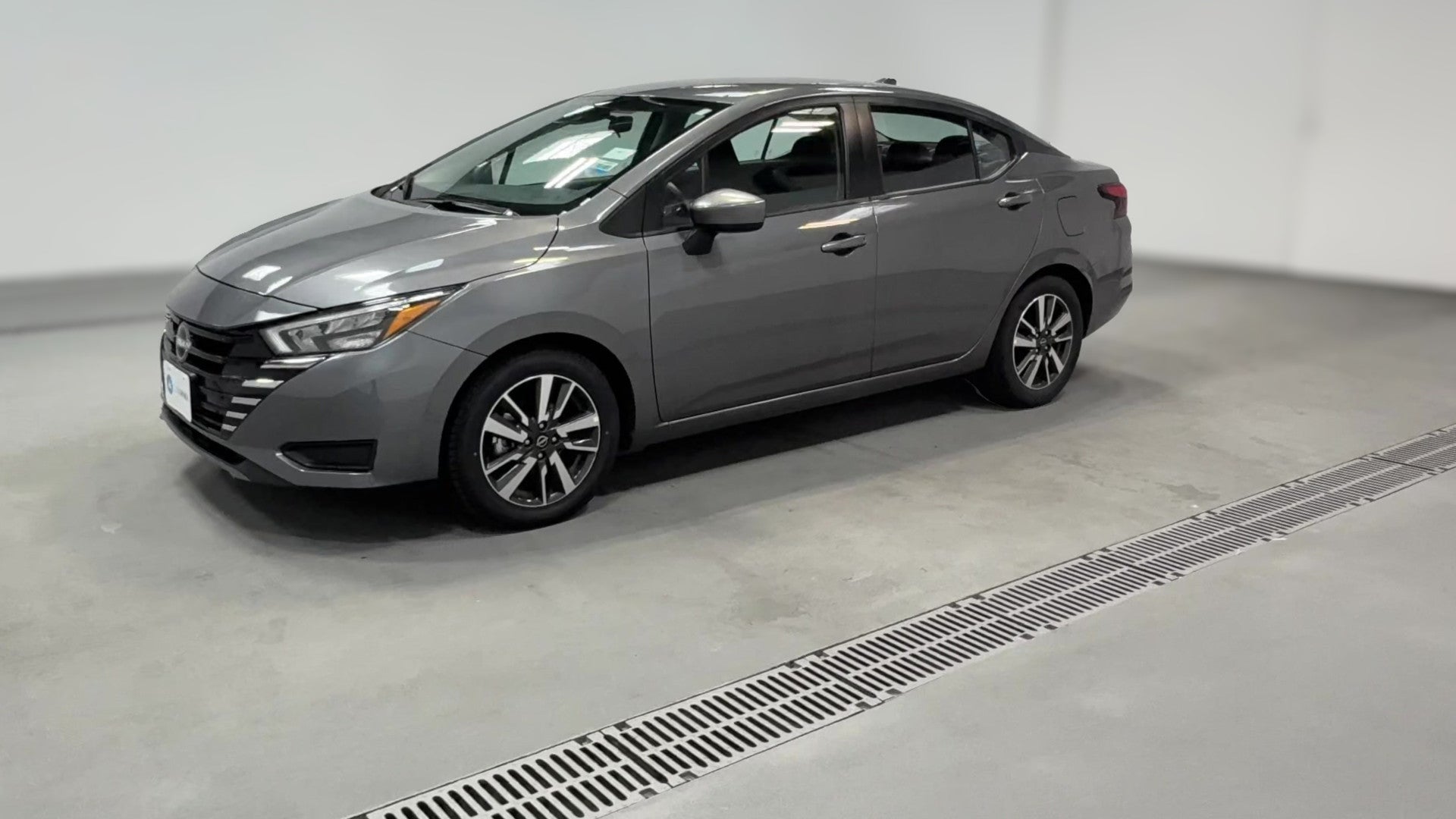 2025 Nissan Versa vehicle photo