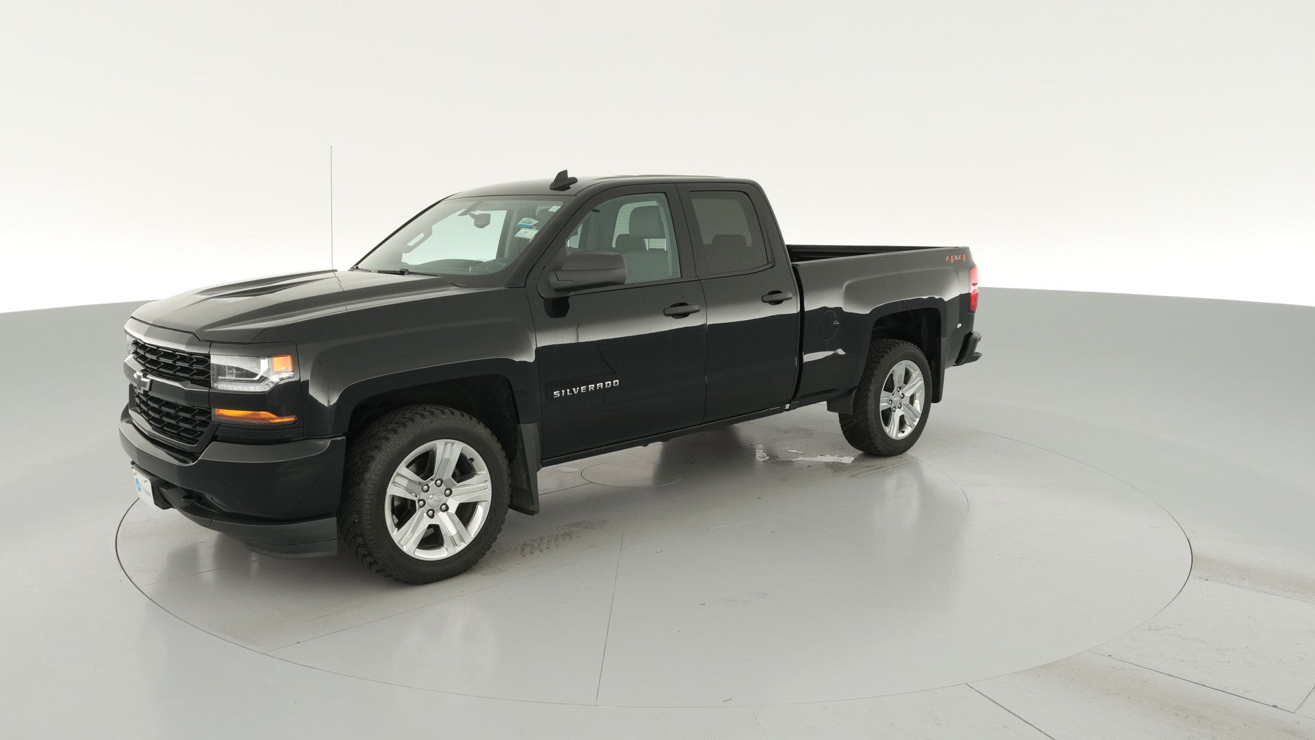 2019 Chevrolet Silverado 1500 LD Double Cab vehicle photo