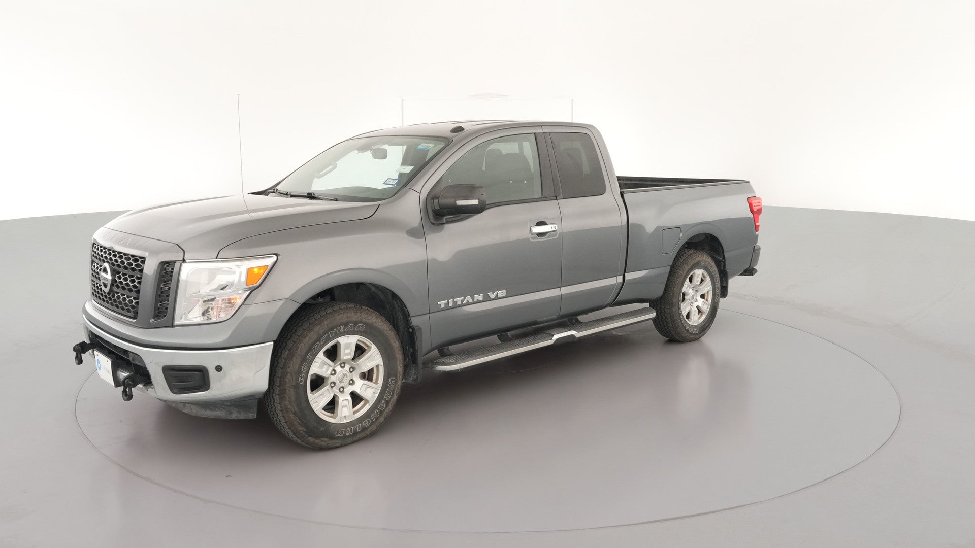 2019 Nissan Titan King Cab vehicle photo