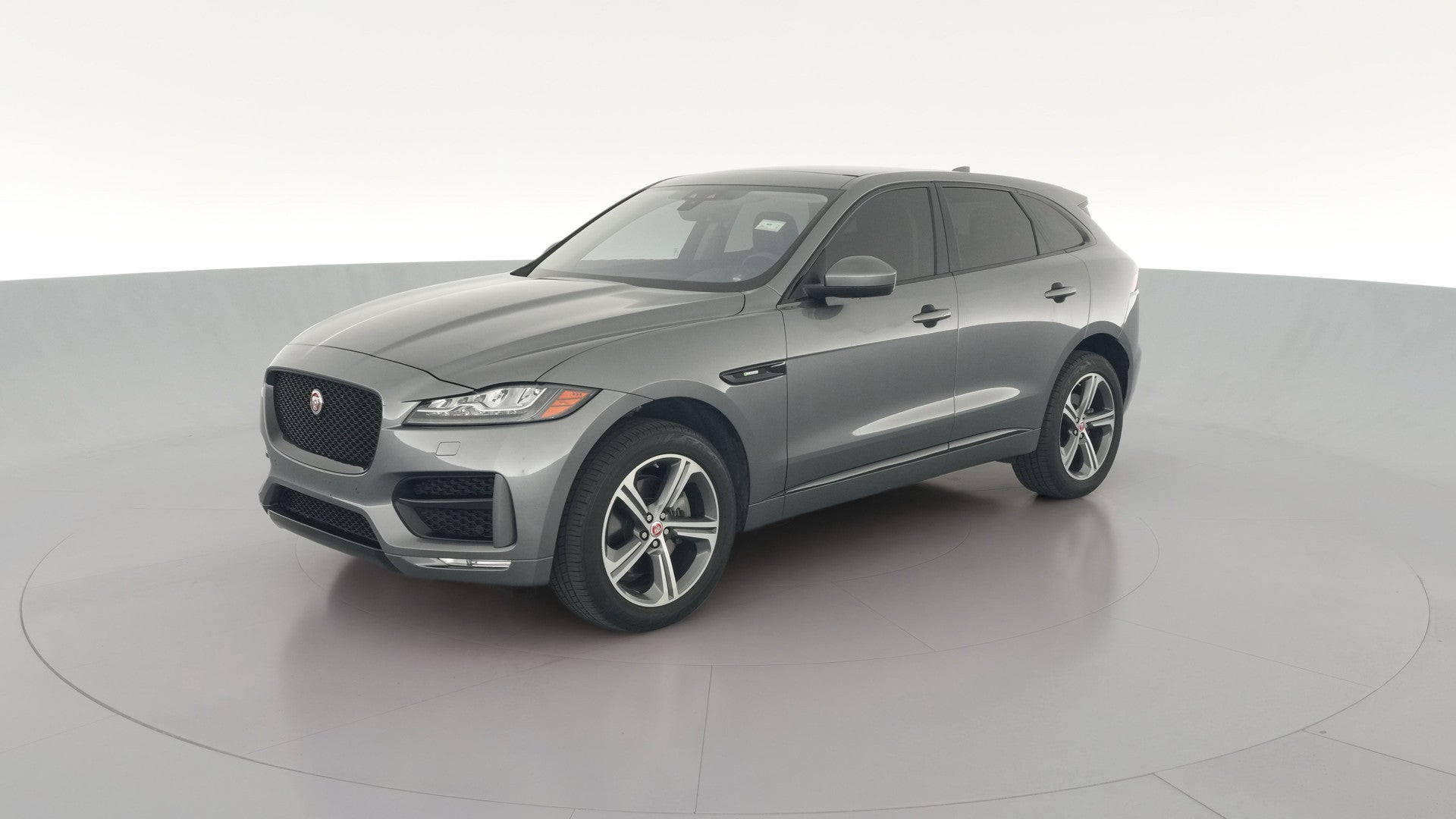 2017 Jaguar F-PACE vehicle photo