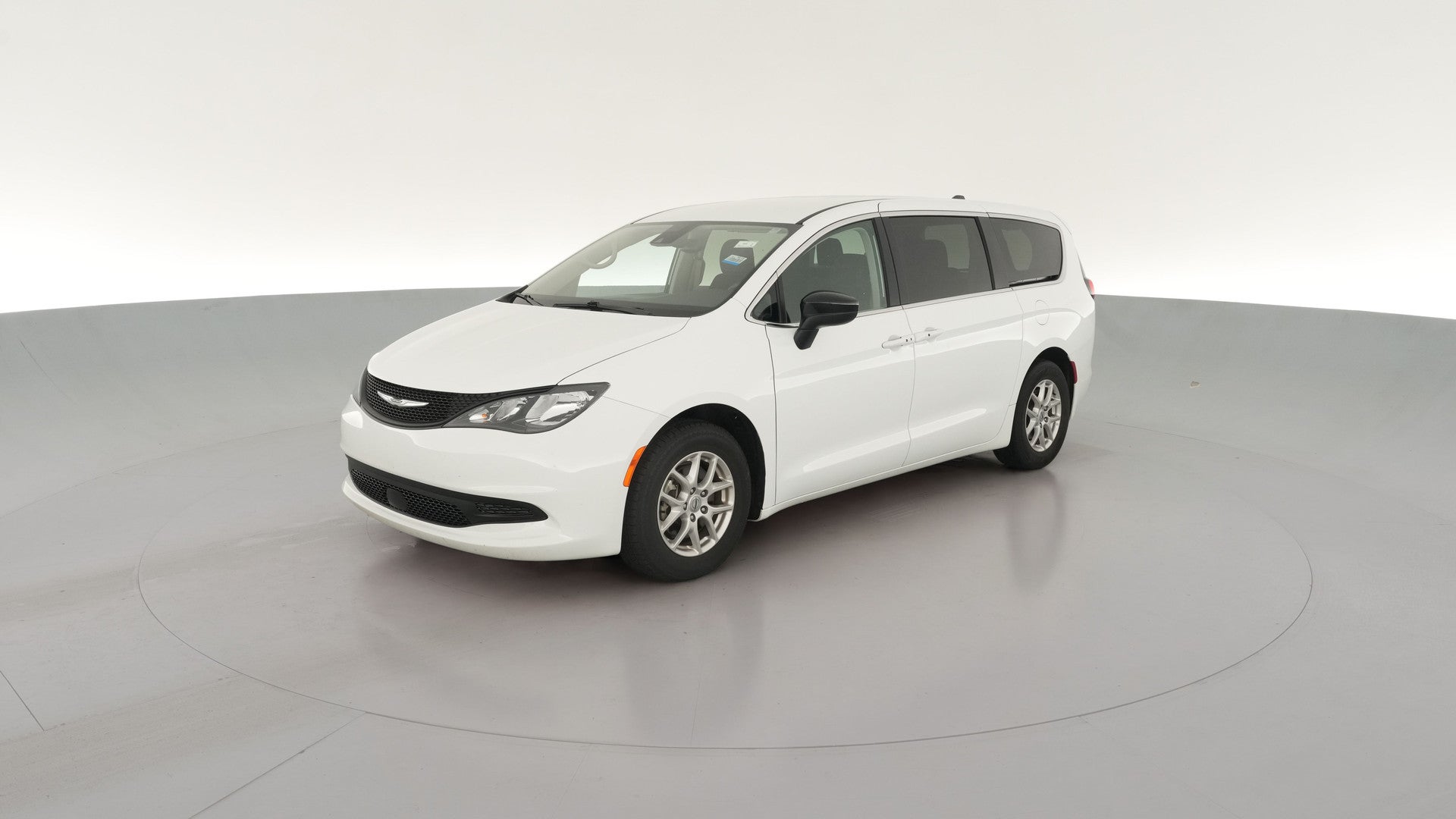 2024 Chrysler Voyager vehicle photo