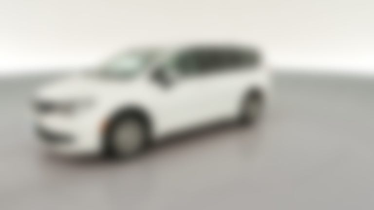 2023 Chrysler Voyager vehicle photo