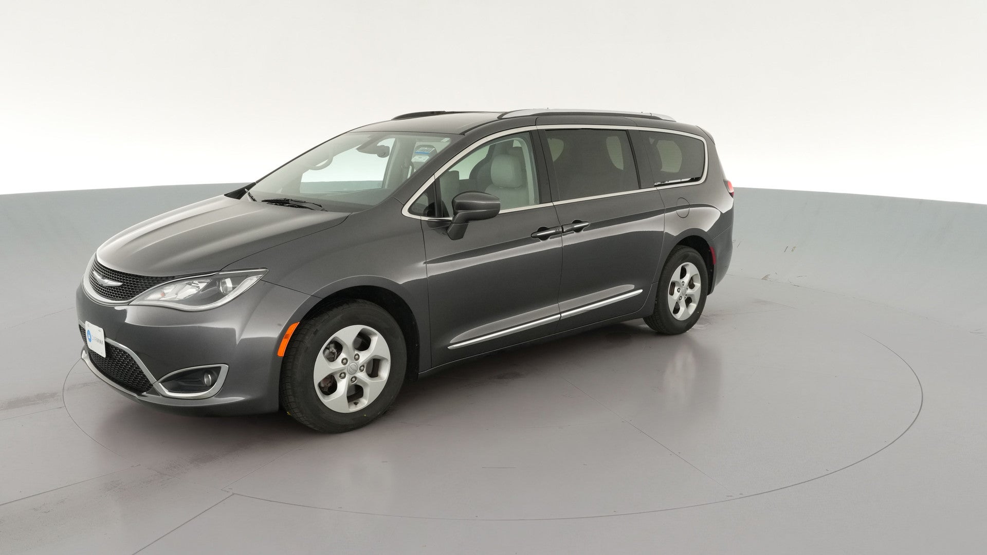 2017 Chrysler Pacifica vehicle photo
