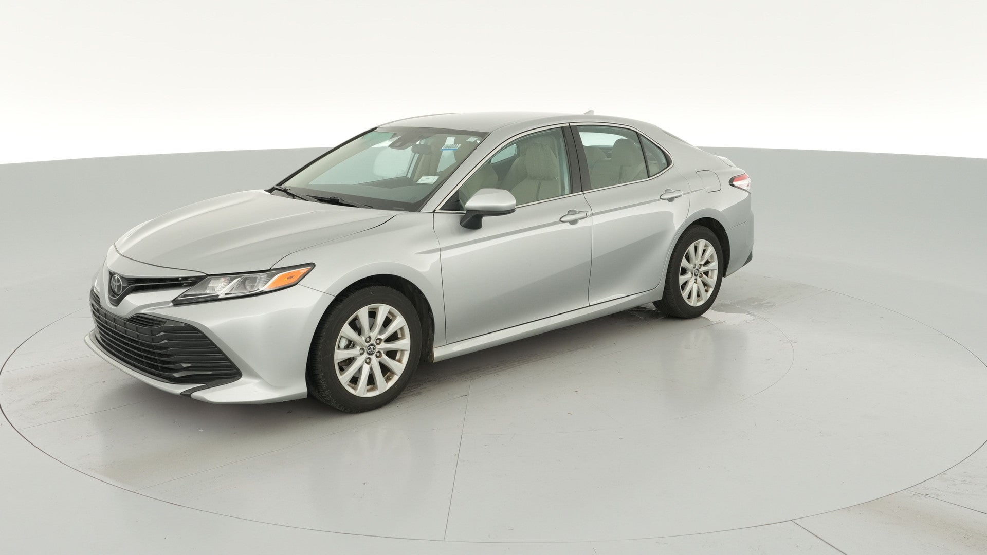 2019 Toyota Camry vehicle photo