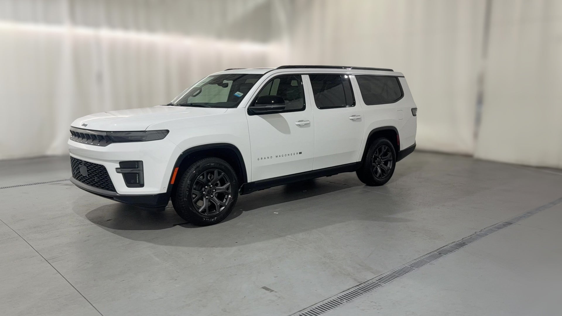 2026 Jeep Grand Wagoneer L vehicle photo