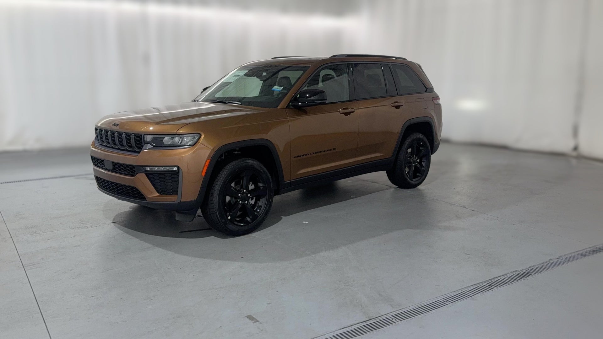2026 Jeep Grand Cherokee vehicle photo