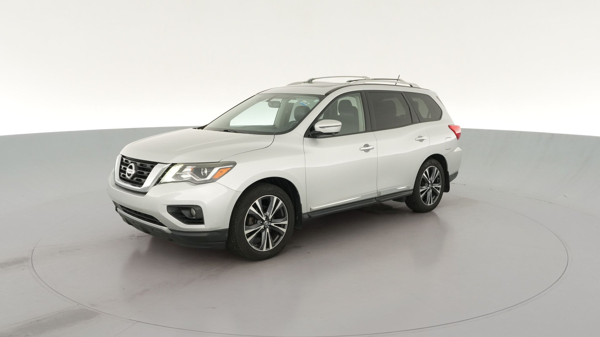 2018 Nissan Pathfinder vehicle photo