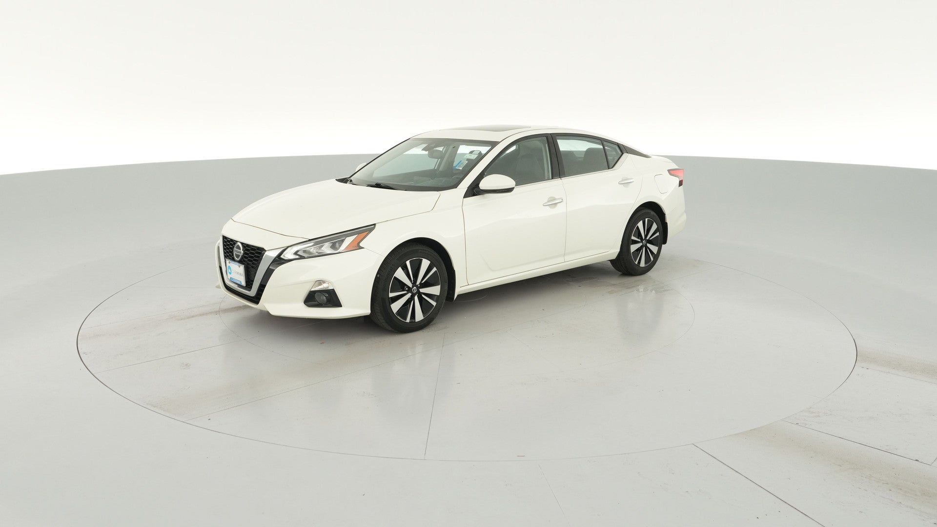 2020 Nissan Altima vehicle photo
