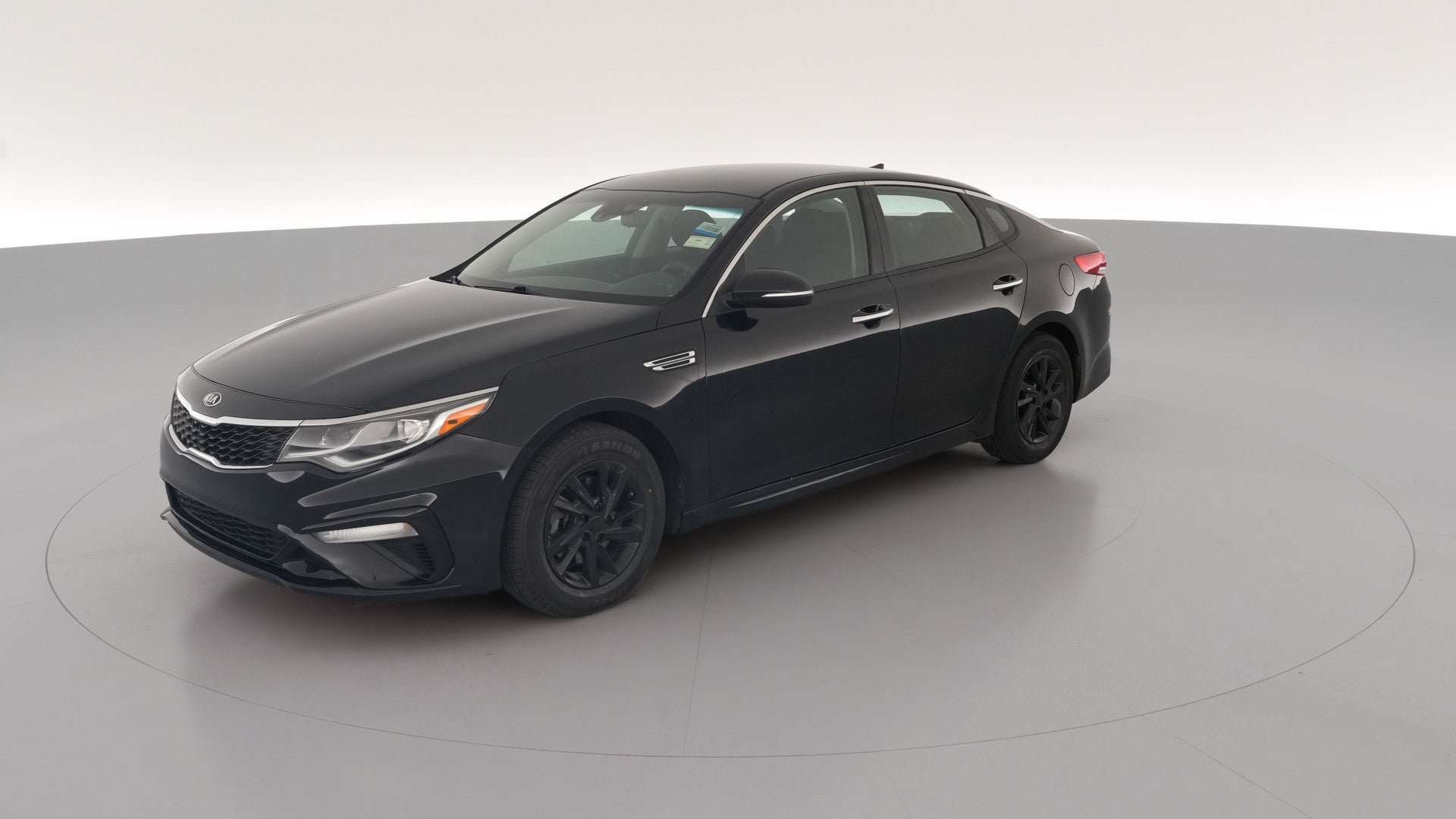 2020 Kia Optima vehicle photo